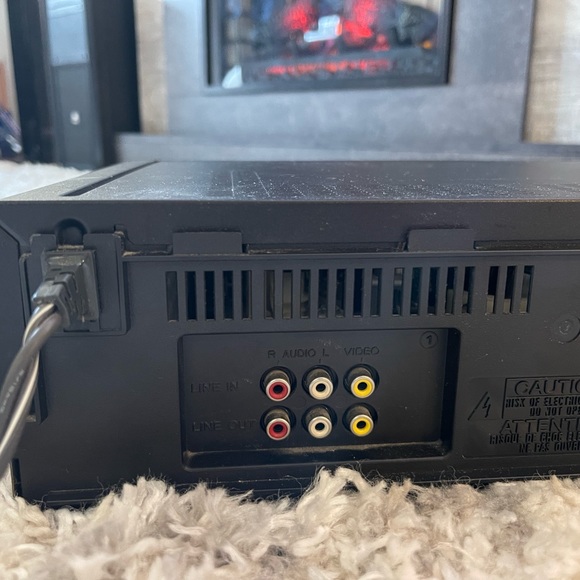 FOR PARTS / REPAIRS Sony SLV-675HF 4-Head VCR Video Cassette Player - Picture 7 of 9